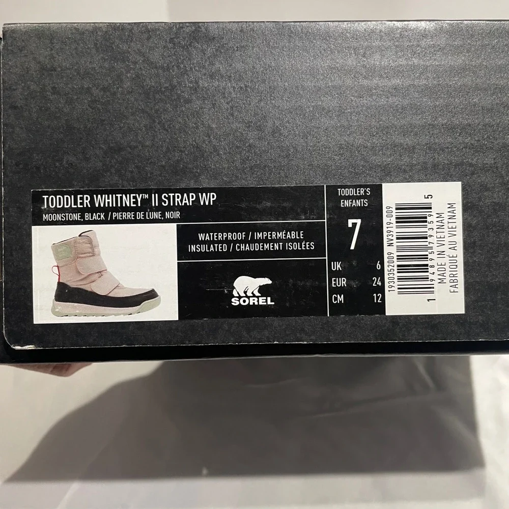 Sorel Kids Whitney II‎ Strap Waterproof Snow Boots Sea Salt Black Size 7